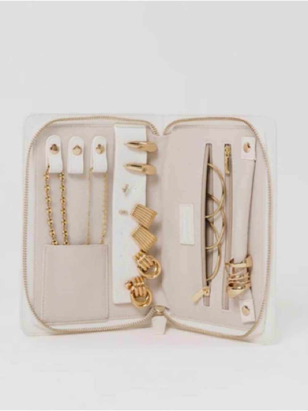 White Zip travel jewelry organizer